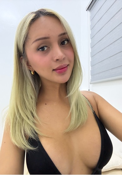 Chalita from Philippines on FoxChat